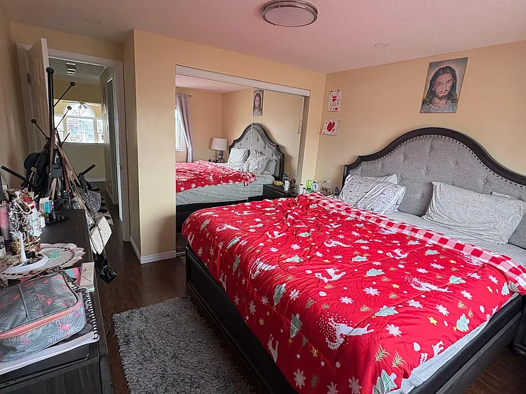 2 Sophia Cres — Photo 12