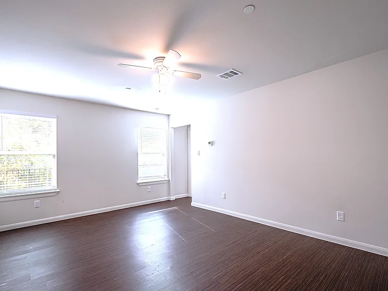 3516 Milan St — Photo 8