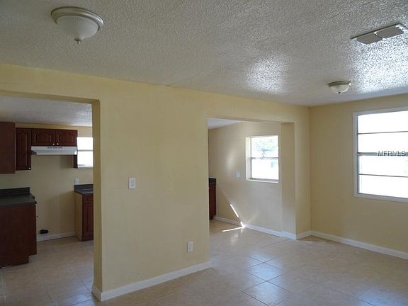 5th image of 6020 W Hanna Ave