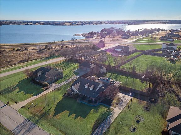 4th image of 169 Ash Dr