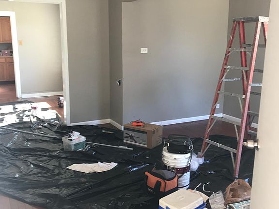 3rd image of 5589 Hall Ave