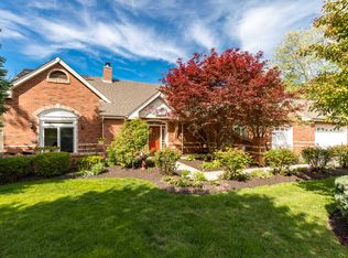 277 Larimore Valley Dr, Chesterfield, MO