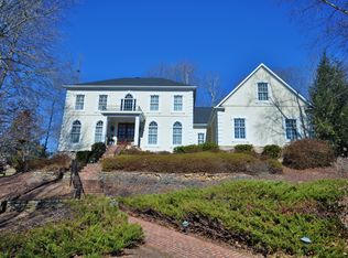 2908 Swan Lake Dr, High Point, NC 27262