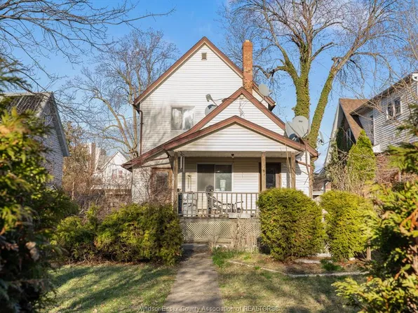 497 Caron Ave, Windsor, ON N9A 5B5