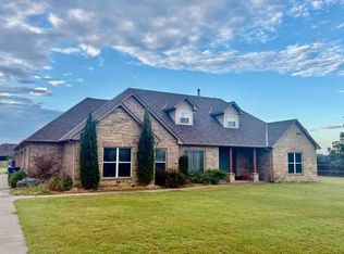 17 Old Post Ln, Enid, OK 73703