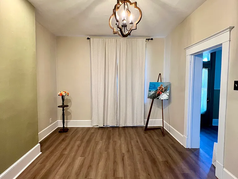 141 Brightwood Ave — Photo 20