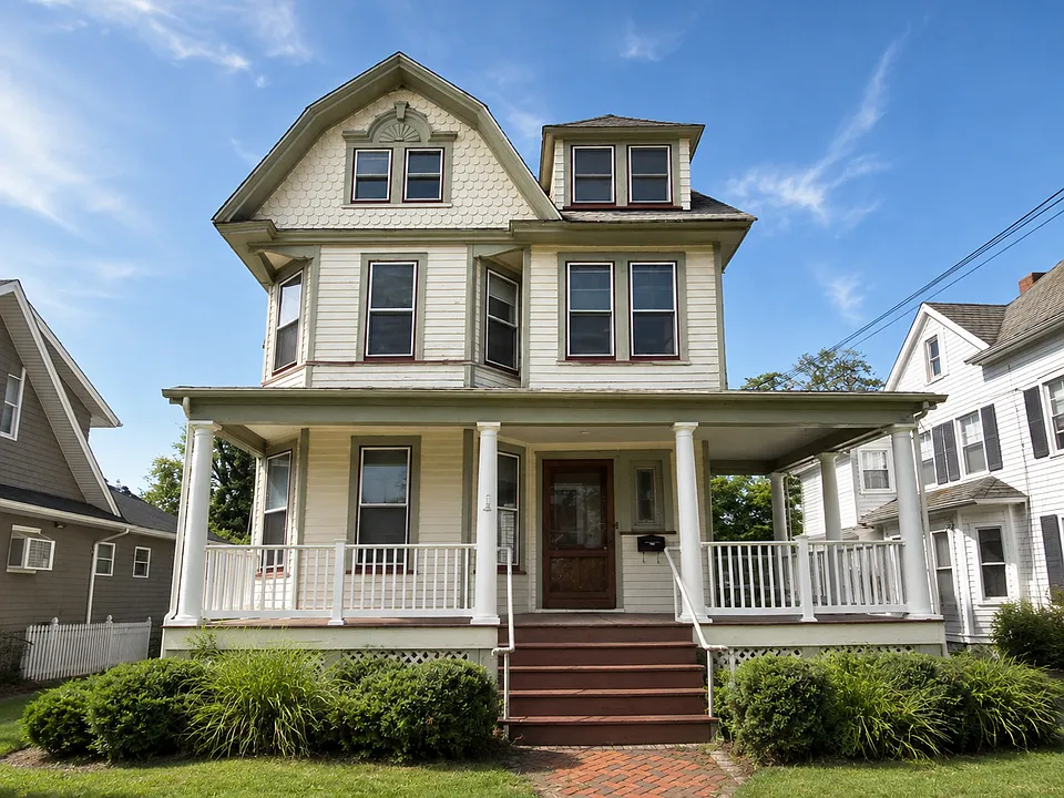 27 Forest Ave #2