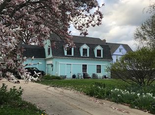 110 10th St, Racine, WI 53403