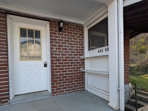 622 Dalton St