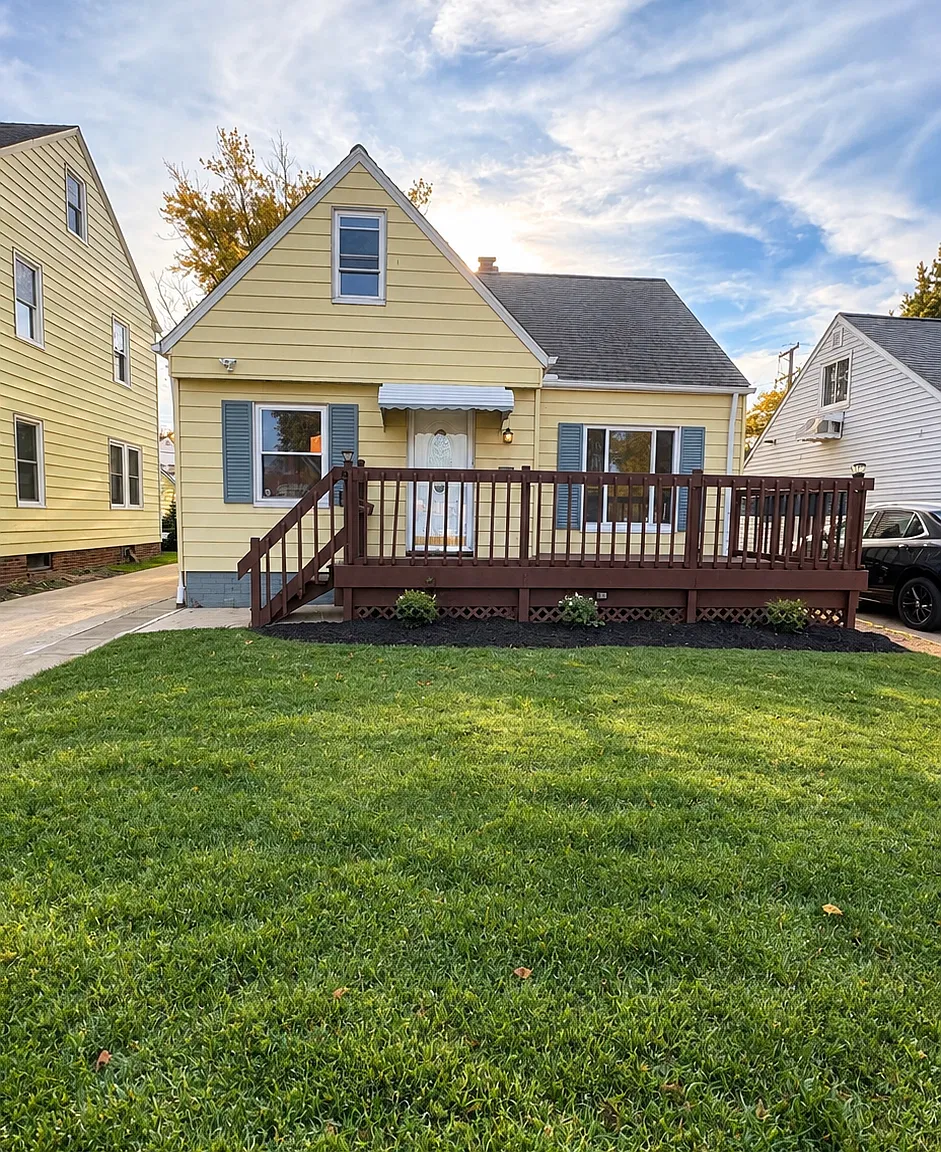 3 bed, 1330 sqft, $1,700 — Photo 1
