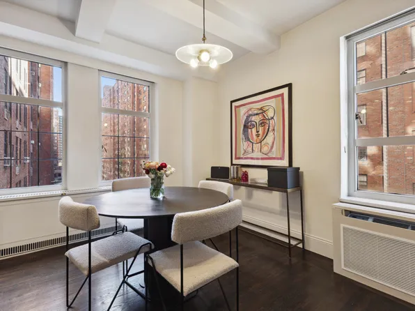 470 West 24th Street 6A image 3 of 13