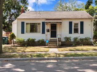 719 Poxson Ave, Lansing, MI 48910