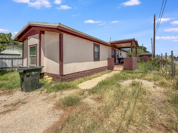 110 Ironwood St, Carlsbad, NM 88220