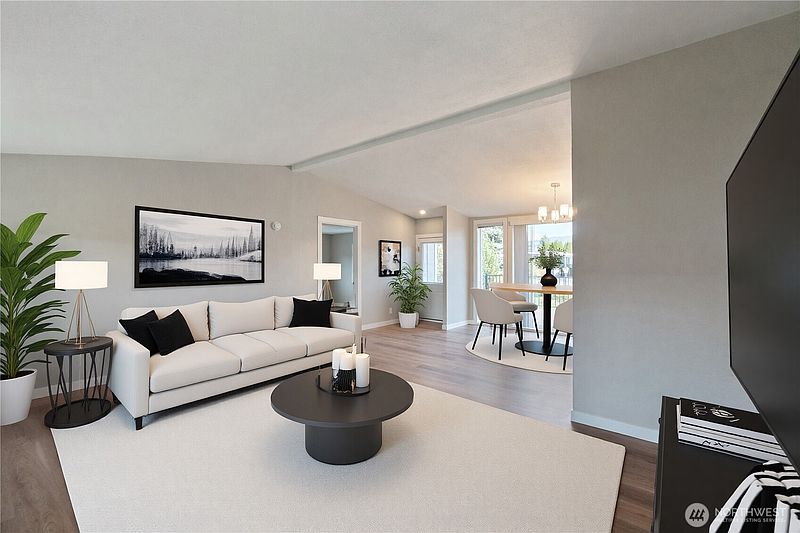4th image of 836 S Harmon Way #73