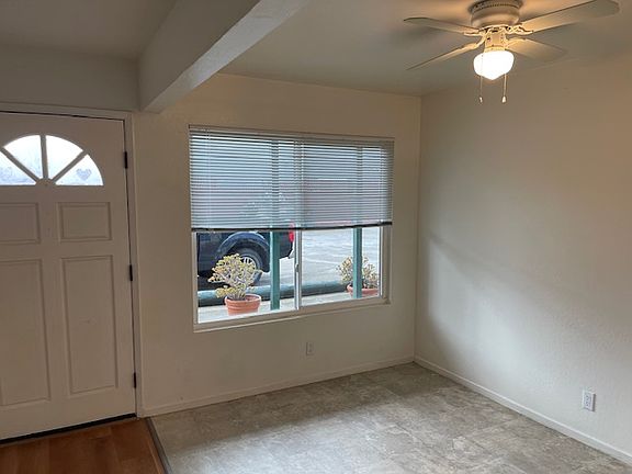 4th image of 1351 Adobe Dr APT 3
