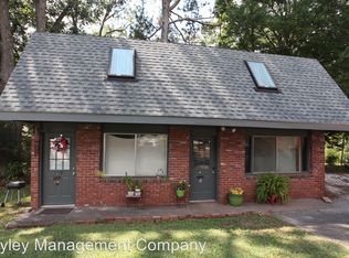 202 N 2nd St, Opelika, AL 36801
