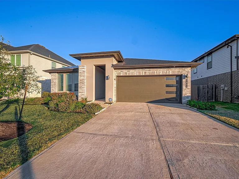 3802 Colorado Bend Dr — Photo 3