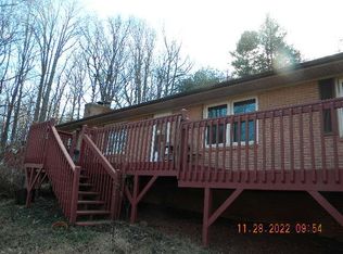 55 Valley View Rd, Hardy, VA 24101