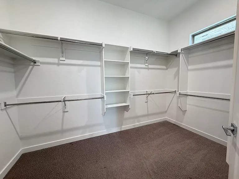 1280 Manfreda St — Photo 17