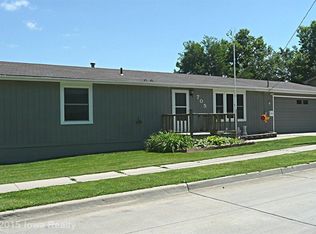 705 S Dayton St, Knoxville, IA 50138