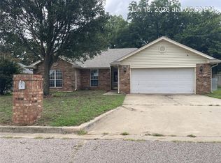 3 Larkens Pl, Shawnee, OK 74801