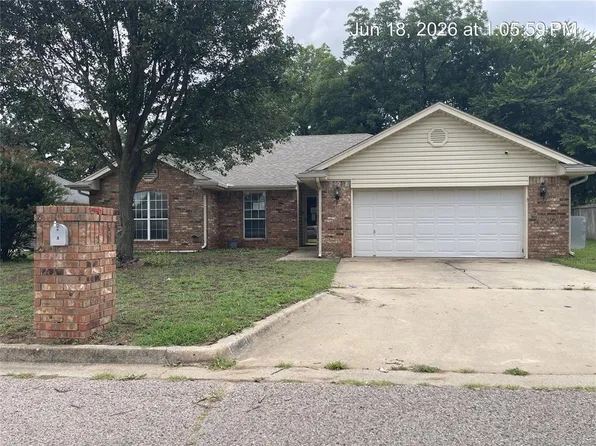 3 Larkens Pl, Shawnee, OK 74801