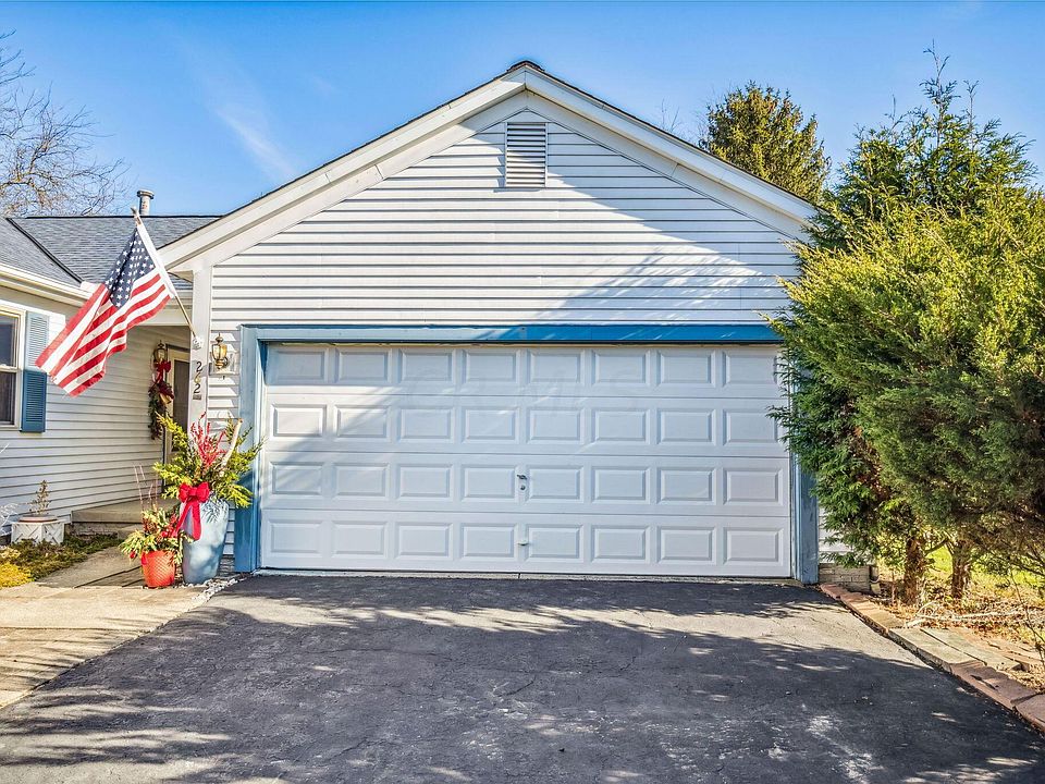 1st image of 262 Connell Ct