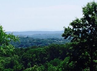 7426 Fairview Rd, Hixson, TN 37343