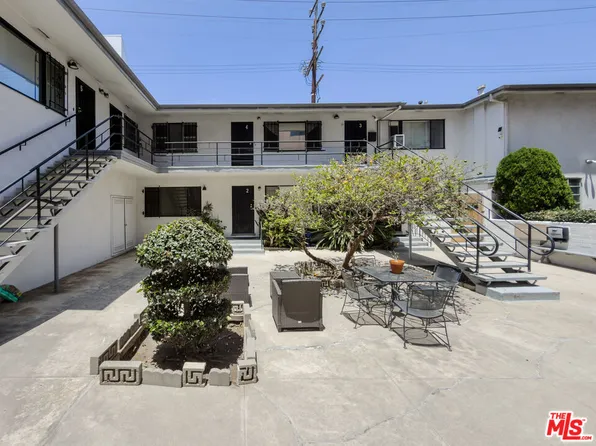 1815 Greenfield Ave, Los Angeles, CA 90025