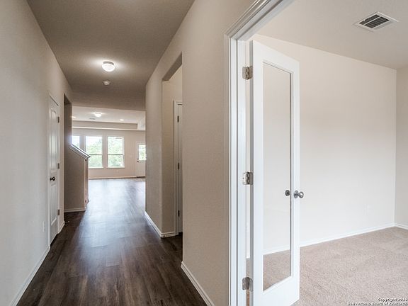 2nd image of 11211 Pomona Park