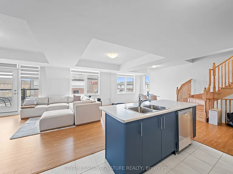 429 Dougall Ave — Photo 16