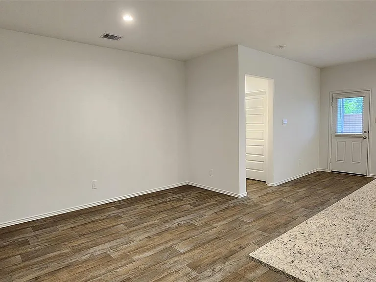 3610 Lanercost Ln — Photo 10