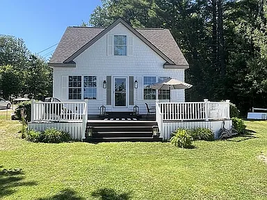 90 Rocky Point Rd — exterior photo