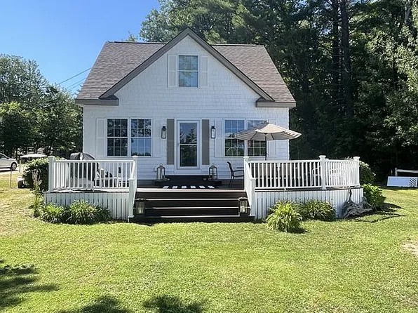 90 Rocky Point Rd, Sanbornville, NH 03872