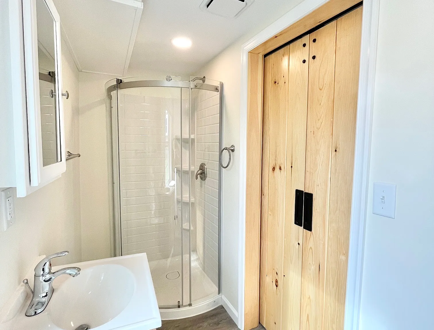 4 bed, 1.5 bath, 1496 sqft, $1,850 — Photo 1