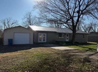 325 Nunnamaker St, Fairland, OK 74343