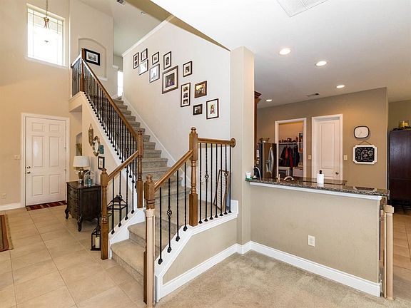 3rd image of 1818 Rolling Stone Dr