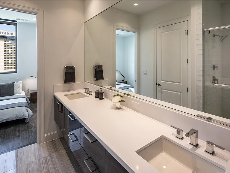 1211 Caroline St #1401 — Photo 8