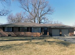2405 N Van Buren St, Hutchinson, KS 67502