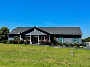 1971 Harbor Hills Dr, Dandridge, TN 37725