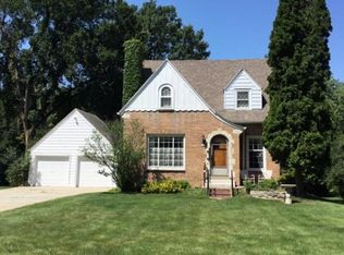 125 N 123rd St, Wauwatosa, WI 53226
