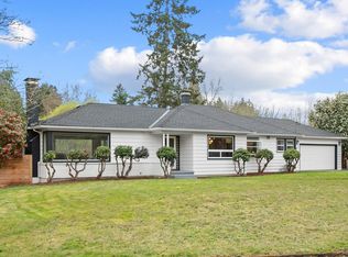 8460 SW Fairway Dr, Portland, OR 97225