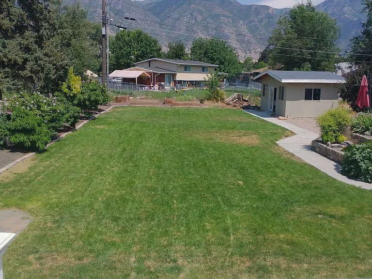 690 N 970 W — Photo 11
