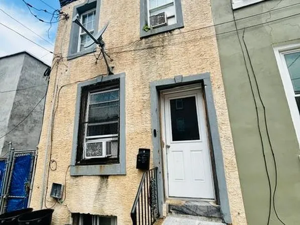 817 W Tioga St, Philadelphia, PA 19140
