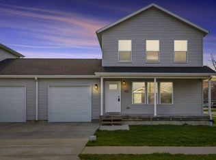 913 S 12th Ave, Washington, IA