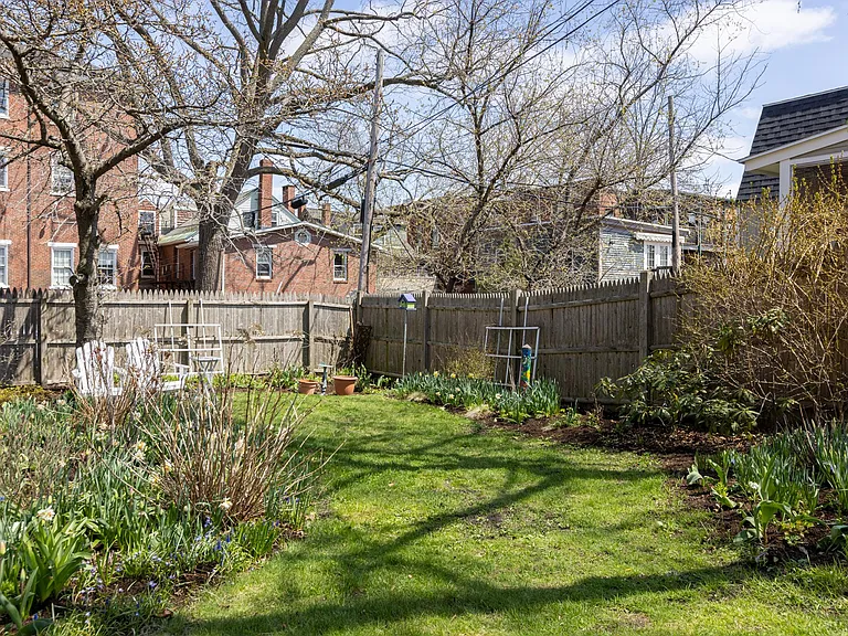 158 Danforth St #9 — Photo 14