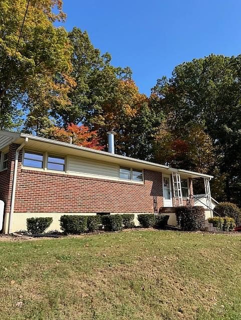 1st image of 1214 Greenwood Dr
