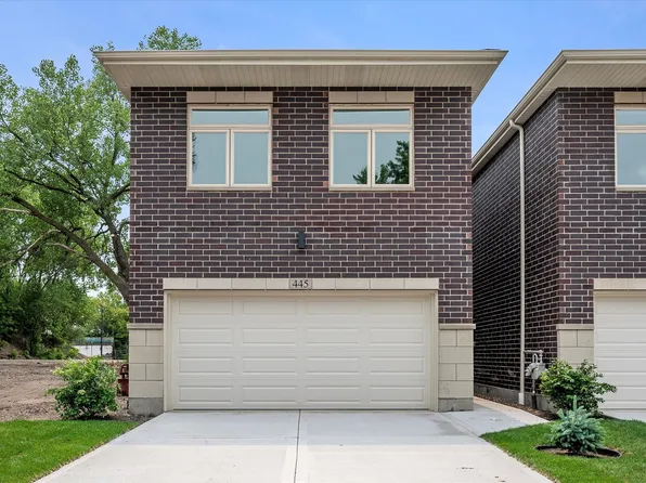 445 W 46th Pl, Chicago, IL 60609