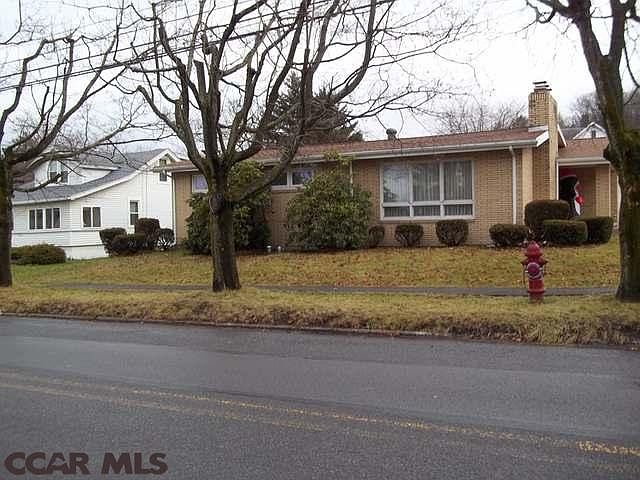 2nd image of 110 N 13th St