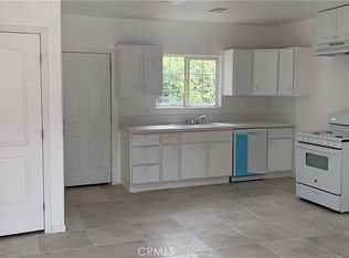 8372 Vine Valley Dr, Sun Valley, CA 91352